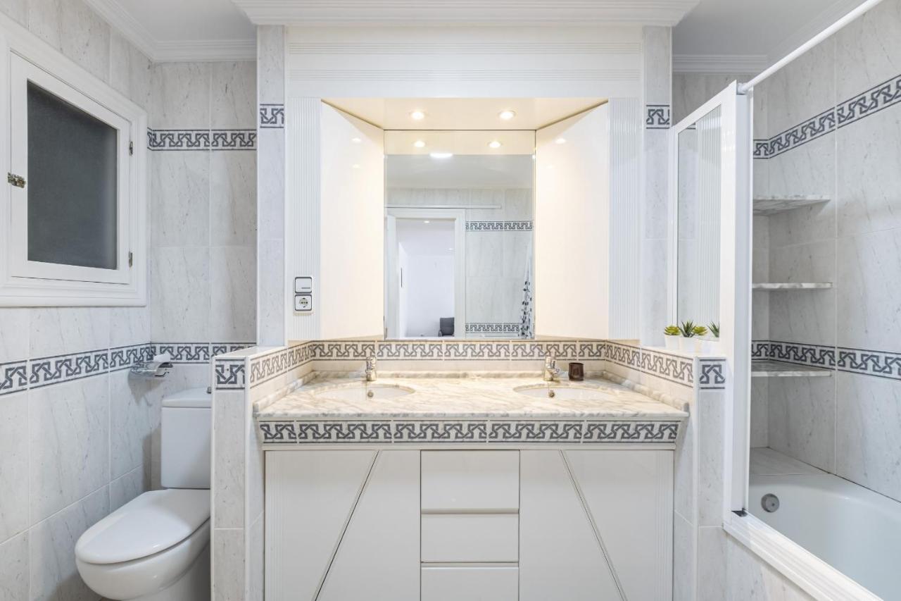 Ilice 3-D Apartment Levante Beach Бенідорм Екстер'єр фото